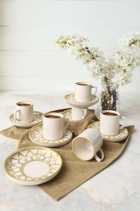 Hermia Juego de tazas de café de 12 piezas, crema y oro
